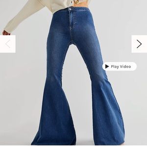 Free People Flare Jeans - Size 26 - medium wash - worn once